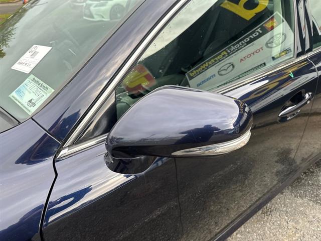 Lexus IS250 - GSE20 05-13