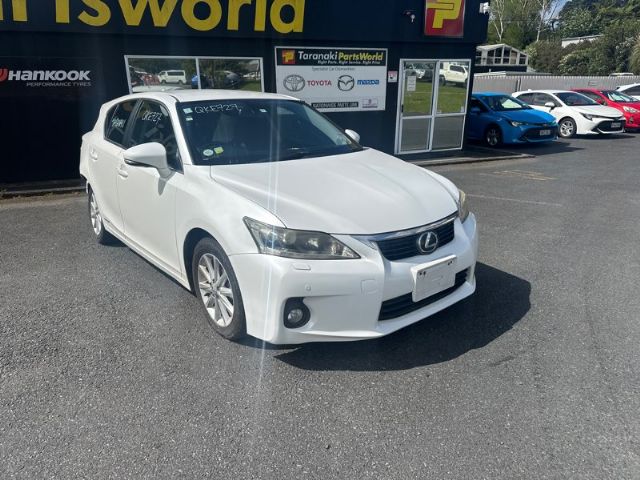 Lexus CT200H - ZWA10