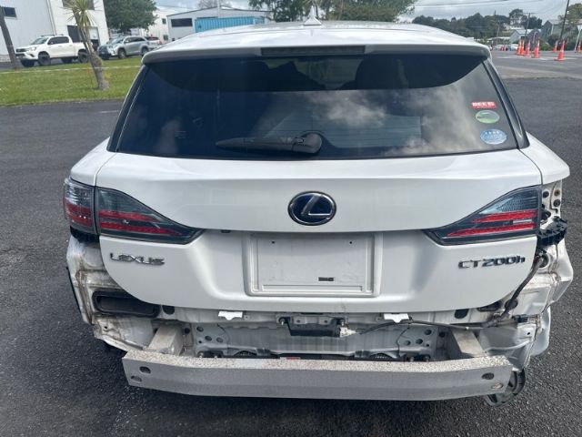 Lexus CT200H - ZWA10
