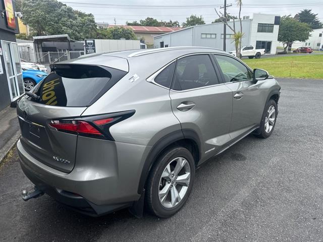 Lexus NX300h - AYZ15