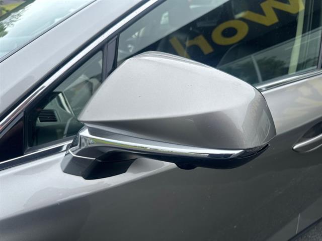 Lexus NX300h - AYZ15