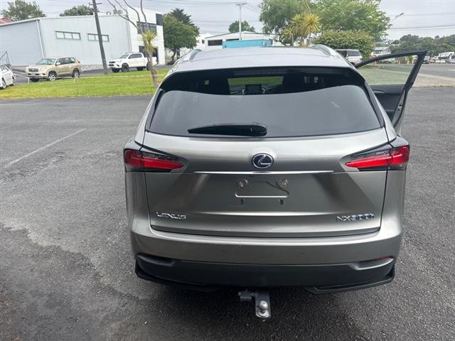 Lexus NX300h - AYZ15
