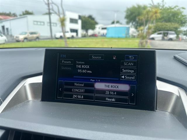 Lexus NX300h - AYZ15