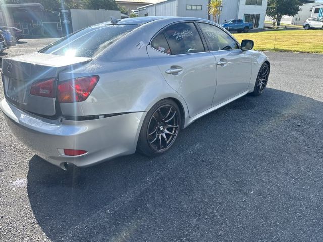 Lexus IS250 - GSE20 05-13