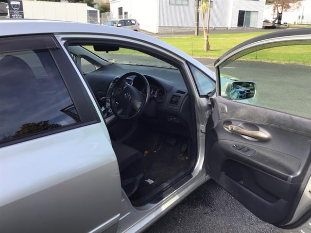 Toyota Blade - AZE156 2007-2012