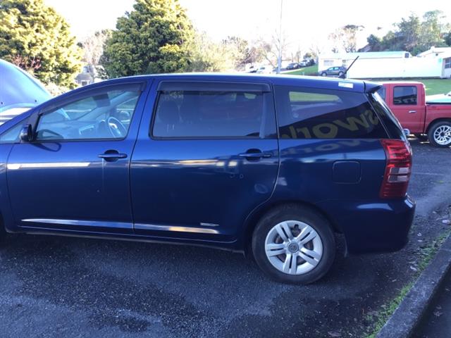 Toyota Wish - ZNE10G