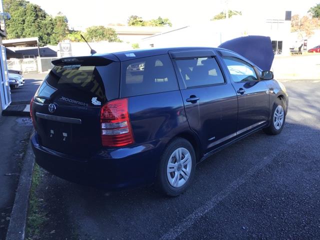 Toyota Wish - ZNE10G