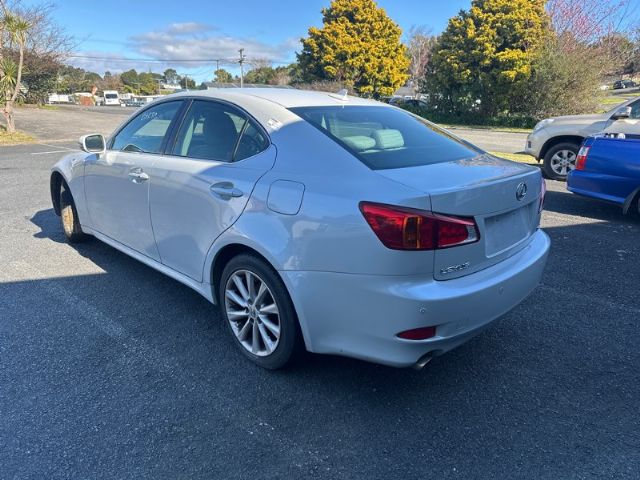 Lexus IS250 - GSE20 05-13