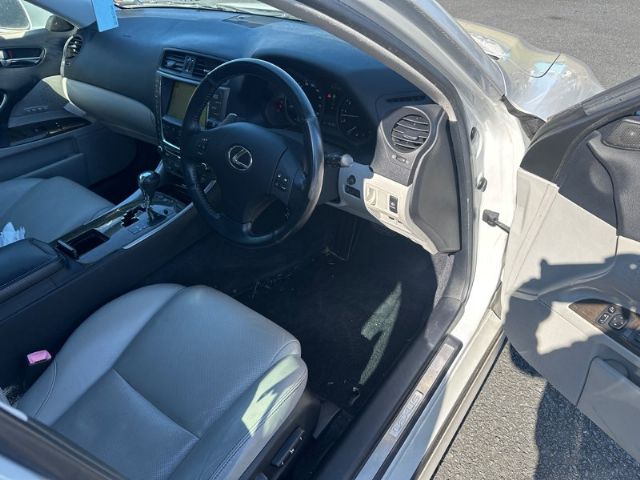 Lexus IS250 - GSE20 05-13