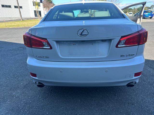 Lexus IS250 - GSE20 05-13