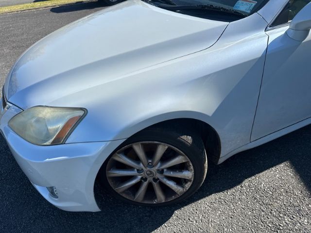 Lexus IS250 - GSE20 05-13