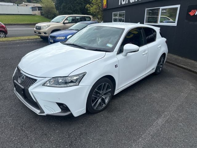 Lexus CT200H - ZWA10