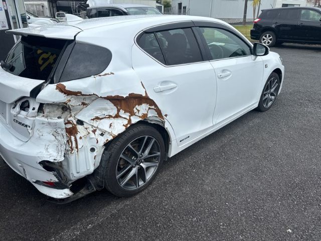 Lexus CT200H - ZWA10