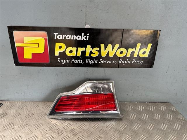 L Tailgate Light