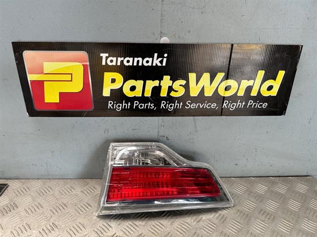R Tailgate Light