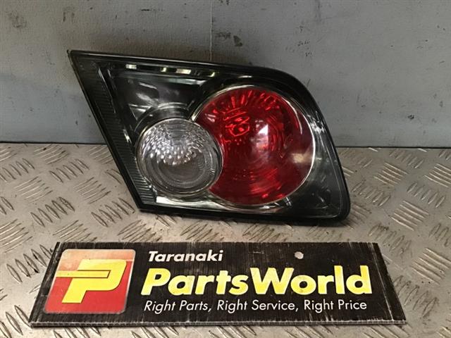 L Tailgate Light