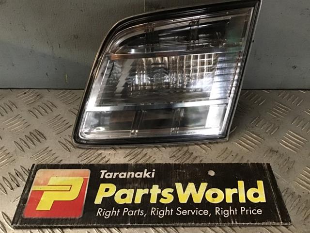 R Tailgate Light