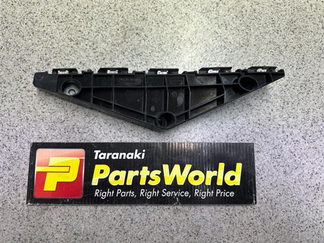 Lf Bumper Retainer