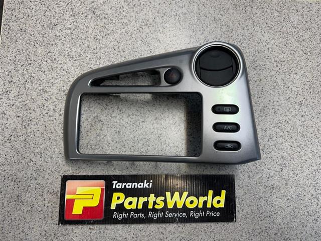 Stereo Surround / Bezel