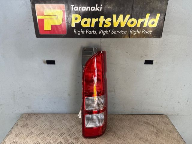 R Tail Light