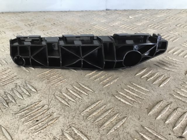 Lf Bumper Retainer