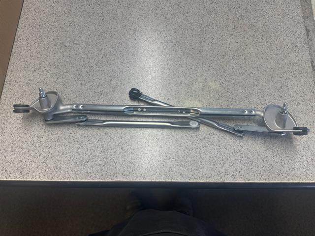 Front Wiper Rack Assy