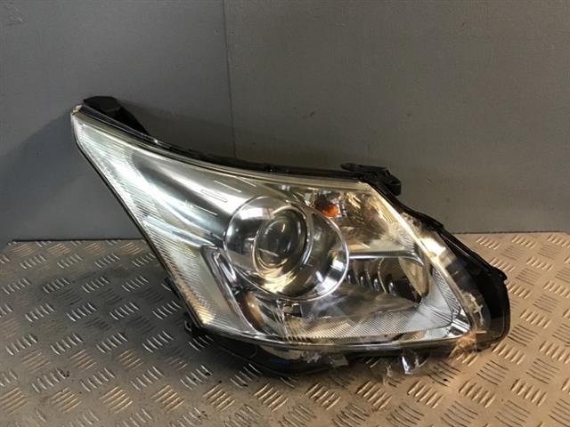 R Headlight (hid)