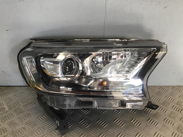 R Headlight