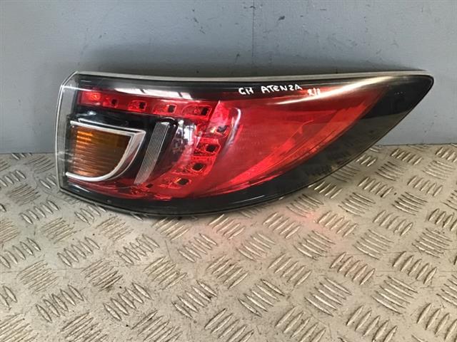 R Tail Light
