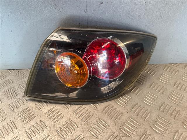 R Tail Light (halogen)