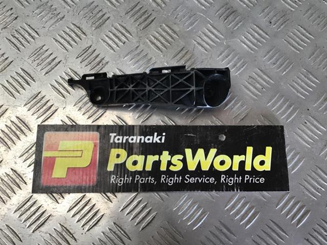 Lf Bumper Retainer