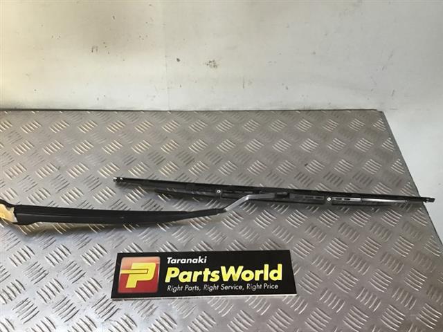 Rf Wiper Arm