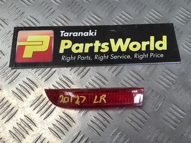 Lr Bumper Reflector