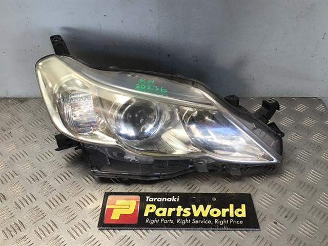 R Headlight (projector)