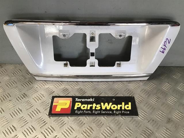 Boot Lid Centre Garnish