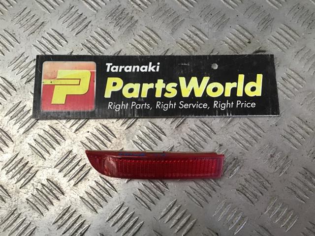 Lr Bumper Reflector