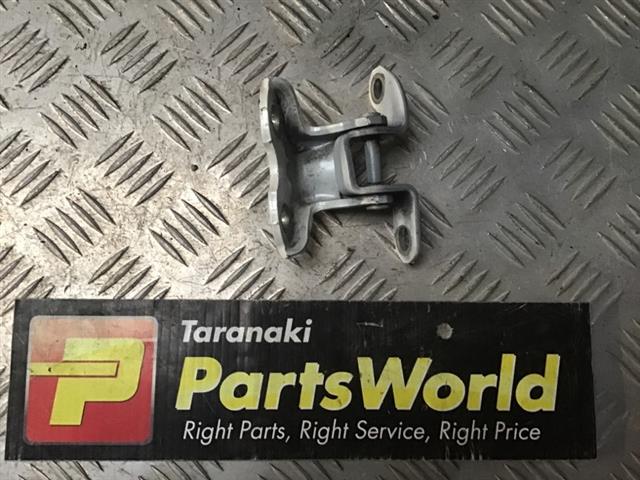 Lr Door Top Hinge