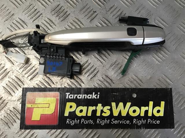 Lr Door Exterior Handle (smart Button) Type