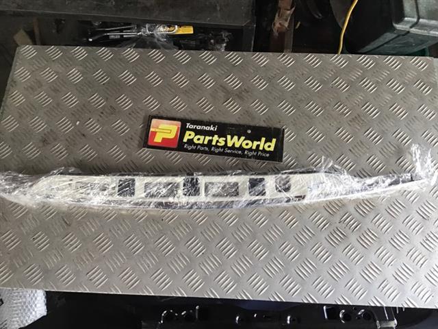 Boot Lid Centre Garnish