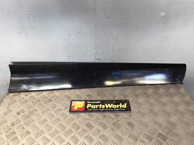 Rf Lower Door Moulding