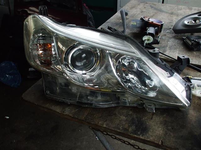 R Headlight