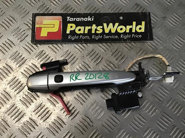 Rr Door Exterior Handle (smart Button) Type