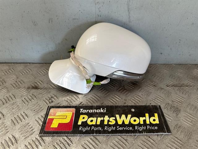 Lf Door Elec Mirror (9 Wire)