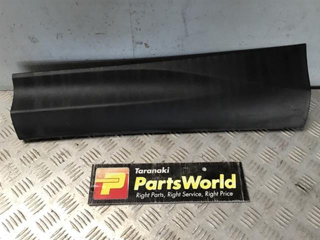 Lr Lower Door Moulding