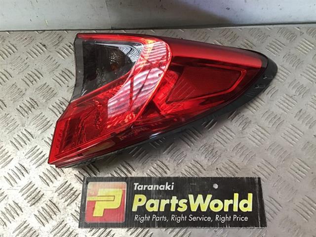 R Tail Light