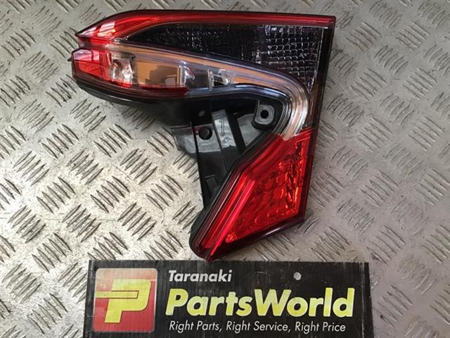 R Tailgate Light