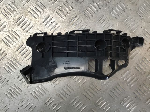 Lf Bumper Retainer