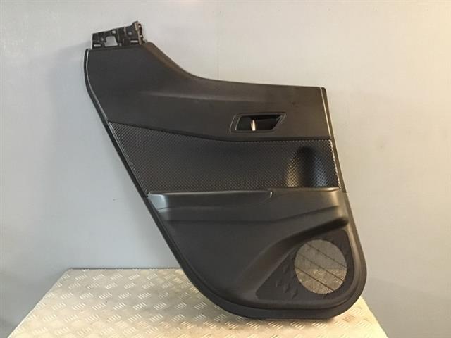 Lr Door Trim Elec