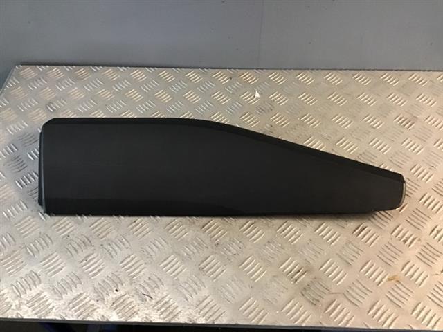 Lr Lower Door Moulding