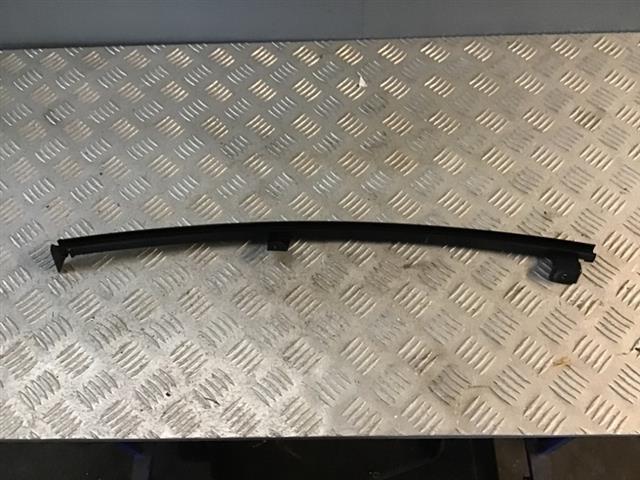 Lr Door Glass Guide Channel